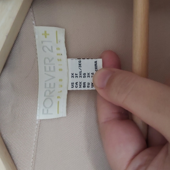 Forever21 3X Light wrap trench - Picture 3 of 7